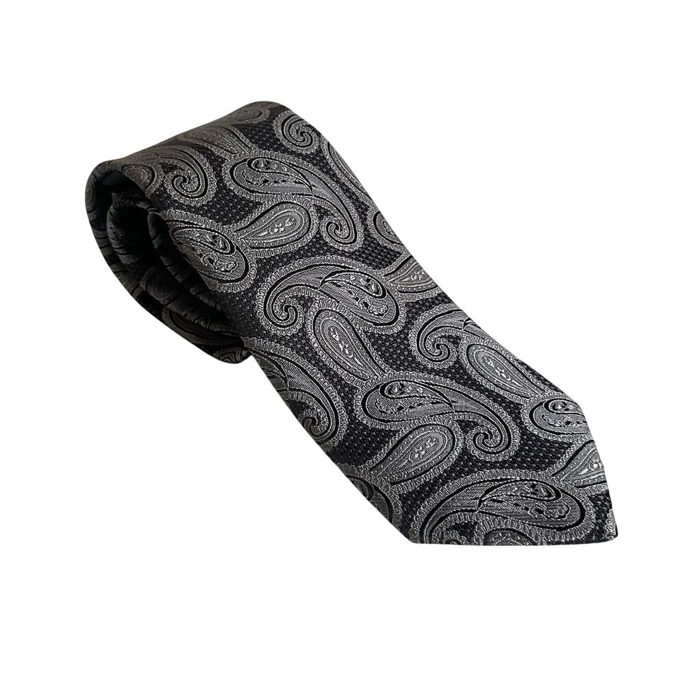 Promo Uomo Men’s Paisley Tie Gray Black Silver NWT Men’s Wearhouse Necktie